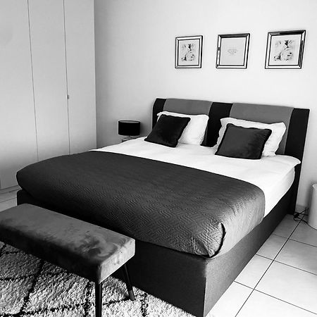 Luxury Penthouse Apartment With 3 Balconies -2 Bedrooms -Petrus View & Parking Luxembourg Bagian luar foto