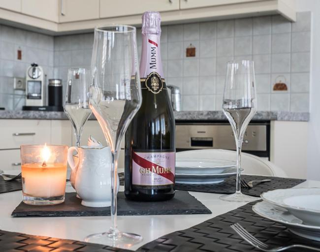 Luxury Penthouse Apartment With 3 Balconies -2 Bedrooms -Petrus View & Parking Luxembourg Bagian luar foto