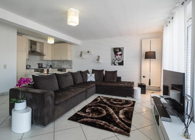 Luxury Penthouse Apartment With 3 Balconies -2 Bedrooms -Petrus View & Parking Luxembourg Bagian luar foto