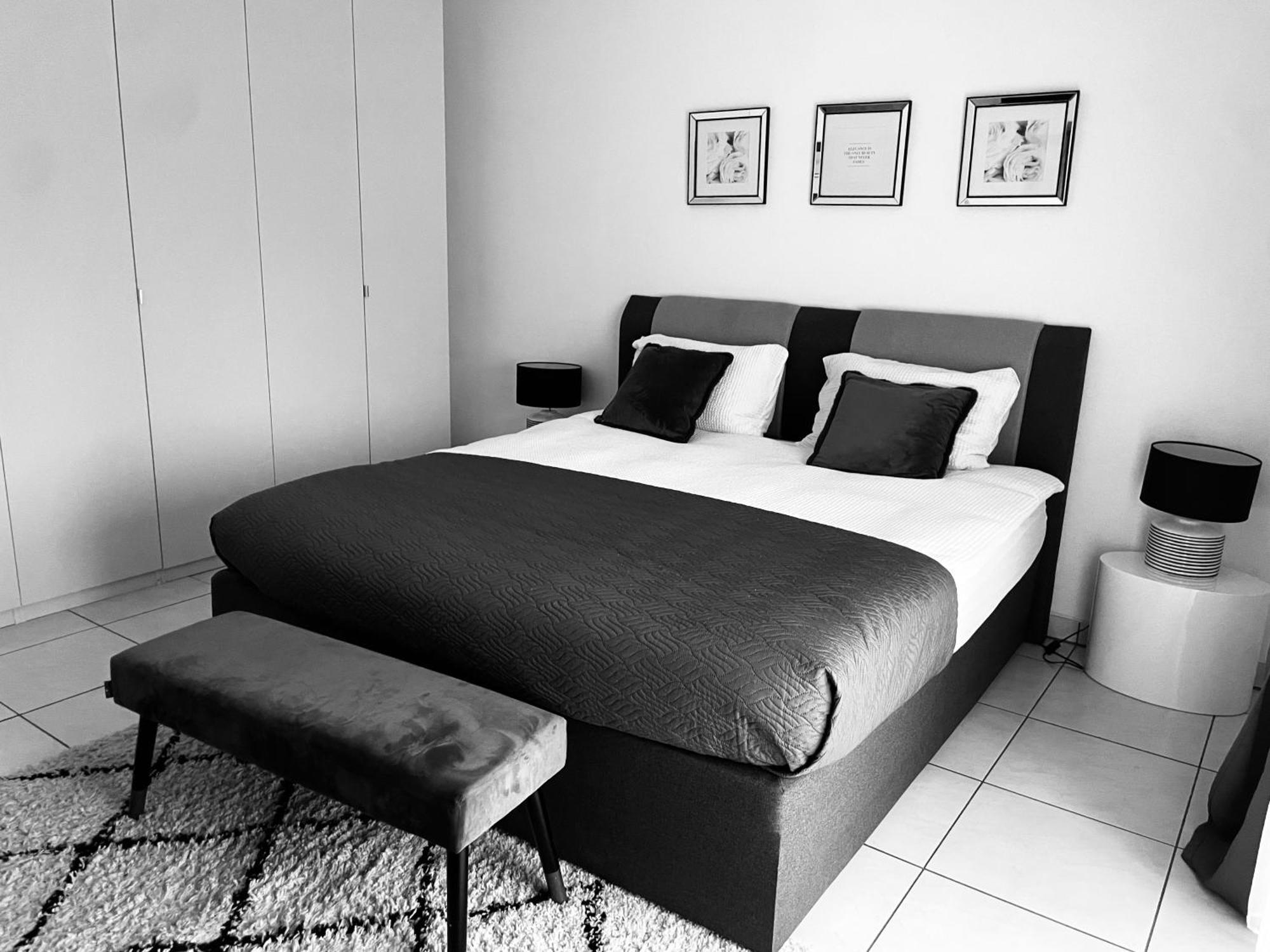 Luxury Penthouse Apartment With 3 Balconies -2 Bedrooms -Petrus View & Parking Luxembourg Bagian luar foto